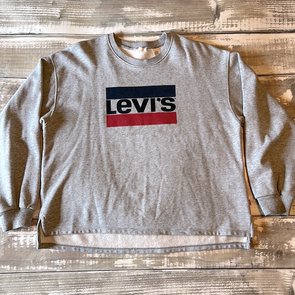 Levi’s Sweatshirt Size: M Color: Grey